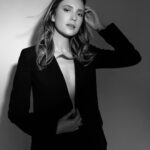 Alexia Fast Instagram - So excited for the new year. Photo by @karolinaturekphotography Makeup by @swankmakeup