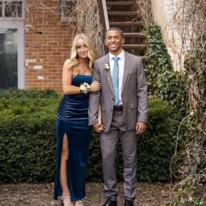 Alexus Oladi Instagram - prom with the best!! @afiefia