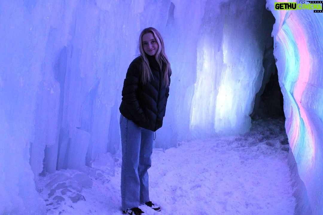 Alexus Oladi Instagram - Ice Castles ✨ Park City, Utah