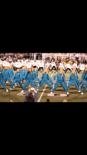 Alexus Oladi Instagram - Halftime ✨