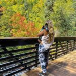 Alexus Oladi Instagram – yearly fall hike 🙃