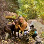 Alexus Oladi Instagram - yearly fall hike 🙃