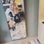 Ali Bastian Instagram - We got away for TWO WHOLE blissful nights!!! 10 minutes from where I grew up… When I was little, my parents had a difficult divorce and we weren’t in a financial position to go away on holl with my Mum for many years. One of my fondest memories growing up was her booking a night for us at the Holiday Inn as a treat… around the corner from where we lived!!…. So we could order room service, watch cartoons in bed and use the swimming pool like the two little water babies we were - and still are! We felt like lottery winners!! I now have a deeper understanding of the very real need my mum must have had for a change of scene and to mementarily simplify life with two small children. I’m so lucky that I have been able to travel in my adult life and dreamed of doing that with my new little family in tow… but with Covid lockdowns and learning how to keep my little one safe with multiple food allergies, it was something that started to feel so out of reach… then I remembered my Mum packing us up in the car for our ‘mini-adventure’ and I thought… I can do this! Like a little homing pigeon, I drove us all back to my home town. We packed a car full of safe foods and asked the hotel to empty the mini-bar to keep our food cold. We snuck in a toaster! If all else failed, there would always be tea and toast! We had hotel room picnics, swam like little fish and fed the ducks their peas and sweet corn. I feel recharged. It was a huge win for us as a family and a change was definitely a good rest! 💞
