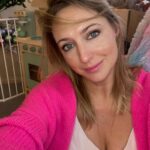 Ali Bastian Instagram - Christmas Photo Dump!!! 🎄🎄🎄 We felt so incredibly lucky to be able to share Christmas with my family given the absolute hellish lottery of the Covid situation at the moment. D had one day off Panto so Christmas Day was just the three of us…. With my fam popping in and out the rest of the time and a lovely late night doorstep visit from my in-laws. ❤️ 📸 1.Christmas Eve game starting strong. 2. My mum upping the Xmas ante by putting my child in a stocking. 3. Bella (my Mum’s dog) and Isla were inseparable. 4. Christmas Morning… my little early riser discovering her new kitchen! She makes a mean ‘cup of cino’ ☕️. 5. Getting a full Xmas dinner out of the oven by 12 so we could all eat together on Isla’s schedule meant we were all still in our pyjamas and no chance to run a brush through my hair or so much as stick on an eyeliner. It was chaos … but it was our chaos ❤️ 6. … just because ❤️ . 7. Boxing Day … finally got some make up on and an ‘out fit’… David bought me a mini ring flash and I was trying to look cute… but just managed to look a bit dead eyed and weird 😂. 8. First time we ventured out of the house after living like hamsters for three days 🐹😂. 9. I LOVE this pic that my mum took and sent to me… I didn’t know it existed. It’s quite emotional to see myself looking so happy and relaxed. Isla has multiple allergies and weaning was a white knuckle ride. For a long time just setting foot in the kitchen I was on absolute red alert. This captures my baby enjoying her food and the simple joy that brings. It makes me realise how far we have come. 10. Merry Christmas ❤️🎄🌟
