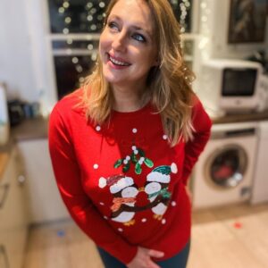 Ali Bastian Instagram - The best parties are always in the kitchen!! ❤️🍾 We are going FULL CHRISTMAS early again this year and hoping to get the decorations up today!! Eeeeek!! 🎄 Get into the holiday spirit with these fun, playful Christmas jumpers from @youknowwhosuk 
You Know Who’s family run business offers high street brands for less and great affordable prices. Link in my stories ❤️
Available in a range of colours and designs, if elves and Santa motifs aren’t for you these sequin embellished
Jumpers that feature ‘Gingle bells’ and cute colour block slogans!
A great option for the upcoming Christmas jumper day. Enjoy!! ❤️🍾 AD 

 youknowwhos.co.uk