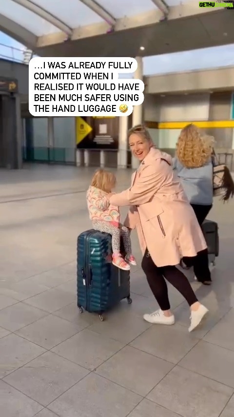 Ali Bastian Instagram - #holibobs #airporthack #failvideo She was loving it though!!