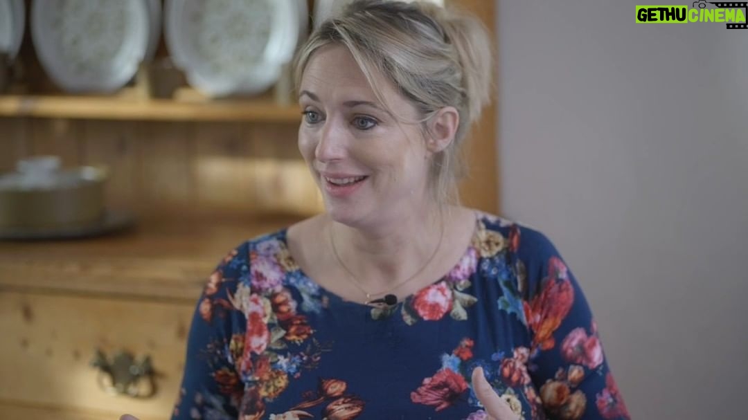 Ali Bastian Instagram - Allergy Chat with @dradamfox!! Absolutely delighted that our wonderful allergist Adam was happy to jump on here with me and answer ALL my questions - of which there were many!!... about the arrival of our new family member given our family history of severe food allergy. I'm currently in my third trimester... watch out for parts 2 & 3 over the next few months welcoming our new bundle of joy and eventually beginning our weaning journey. With love from my allergy family to yours xx #allergy #allergylife #allergyfamily #pregnant #thirdtrimester #babygirl