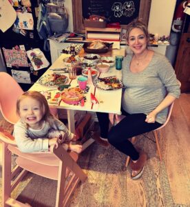 Ali Bastian Instagram - Merry Christmas from ours to yours!! ❤️❤️❤️❤️❤️❤️❤️❤️ Somehow managed to scramble together Christmas lunch by 12 - in time for Isla’s lunch! I’m hopeful we’ve all started to turn the Covid corner. That was an unexpected Christmas curveball! Very grateful to be hauled up with my little fam. Sending so much love to you all ❤️❤️❤️🎄🎄🎄🎄🎄🎄