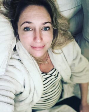Ali Bastian Instagram - 25 weeks this week 🤰🏼Welcoming in all the warm loveliness of little kicks and somersaults and loving every moment of feeling connected to this new little bundle 💖… and also… hello reflux, gestational diabetes and SPD my old friends. Ahhhh all part of the rich tapestry…