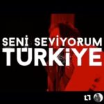 Alican YÃ¼cesoy Instagram - #Repost @yeldabaskn with @get_repost ・・・ Almanya' da yaşayan sevgili dostlar! "Seni Seviyorum Türkiye " ile 11 Kasım'da Theater an der Ruhr 'da oyunumuz var. 🙋 Daha önceki yıllarda oynadığım oyunlar #ÇirkinİnsanYavrusu, #Tatyana, #GülünçKaranlık ile gittiğim "Theater an der Ruhr " a bu kez yönettiğim oyun #SeniSeviyorumTürkiye gidiyor. Ne mutluluk! #seniseviyorumtürkiyeAlmanyada #bbt #tiyatrocularturnelerisever #gelindegörüşelimolmadıberlinde #turne #gölüolantiyatro #theateranderruhr @b.b.t.official