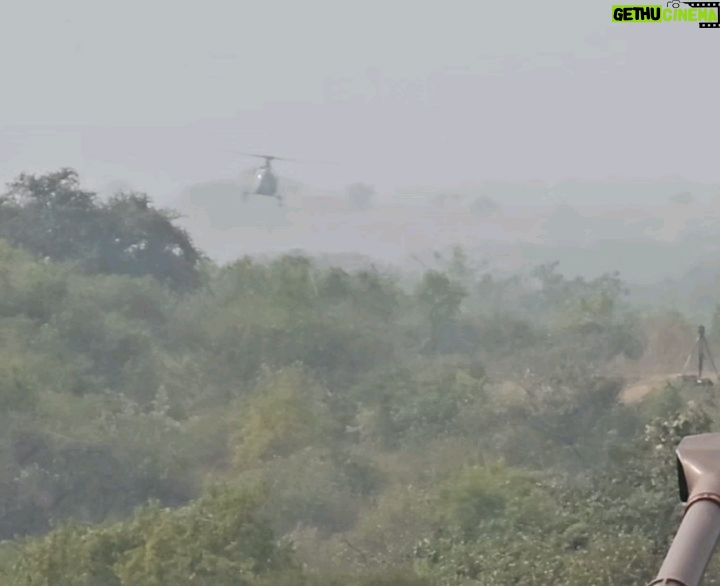 Alice Kaushik Instagram - We will never ever forget this day β€οΈ Having front row seats to watch these BEAUTIFUL machines right in front of our eyes doing their magic was just pure madness. Thank you @satyashail1008 for this experience π INDIAN ARMY π₯β€οΈπ«‘ π π π π£ π£ π£ πͺπͺπͺ π«‘π«‘π«‘π₯π₯π₯ India