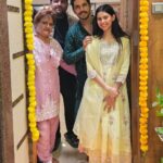 Alice Kaushik Instagram - Time for my favorite song 🎵 Mere tumhaare sabke liye Happy Diwaaaaaliiiiiii ❤️🪔 What a beautiful beautiful diwali it was ❤️