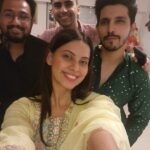 Alice Kaushik Instagram - Time for my favorite song 🎵 Mere tumhaare sabke liye Happy Diwaaaaaliiiiiii ❤️🪔 What a beautiful beautiful diwali it was ❤️