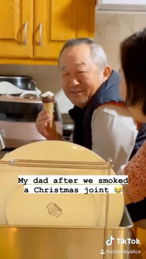 Alice Lee Instagram - #munchies #lit #whatisareel @dongwonleea