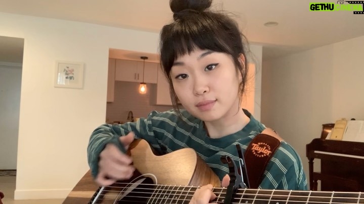 Alice Lee - 1.6K Likes - Happy holiday 💚 #420 #becauseigothigh #afroman