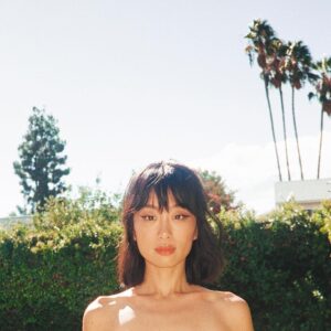 Alice Lee Instagram - Okay LA (and everywhere else lol), let’s get itttt and by ‘get it’ I mean let’s love life, all the moments, simple and grand, dream big while staying present, and feel all the things, the highs and the lows!! What a gift to be alive 🥲🥹 

Lol also, I’m wearing a tube top, FYI, for all you naughties! 🌴☀️