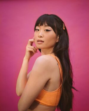 Alice Lee Instagram - Feeling spicy 🌶

Thank you @selashiloni for making me look cool. And of course thank you @nhinako_makeup and @addygal ☺️

#newprofilepic #whodis