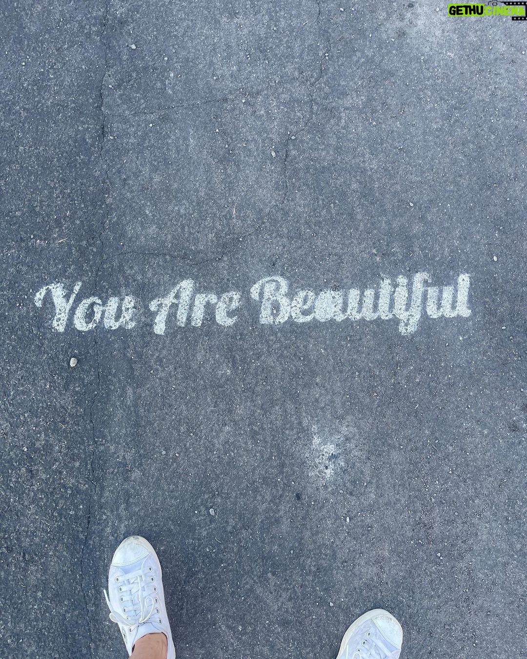 Alice Lee Instagram - Life IS beautiful, you guys 🥹 Such a fun, cathartic weekend 😠take me back!!! #lifeisbeautiful #corememory #somuchdancing #somuchsweating #silentdisco #vegasbaby #musicfestivalsarelife #youarebeautiful Las Vegas, Nevada