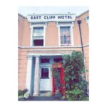 Alice Levine Instagram - You weren’t in so we left the box at the front door ☎️