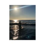 Alice Levine Instagram - Can you become a pro surfer this late in life? 🏄🏼‍♀️ You simply can’t teach elegance like this, you’re just born with it...📸 @uncleegor (plus many more of the major barrels that I rode - but didn’t want to be a show-off) Aldinga Beach