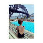 Alice Levine Instagram - Swim Club on tour (minus @rosiefoodie with the addition of @uncleegor) North Sydney Olympic Pool & Icebergs Pool at Bondi 🌊🌊🌊🌊