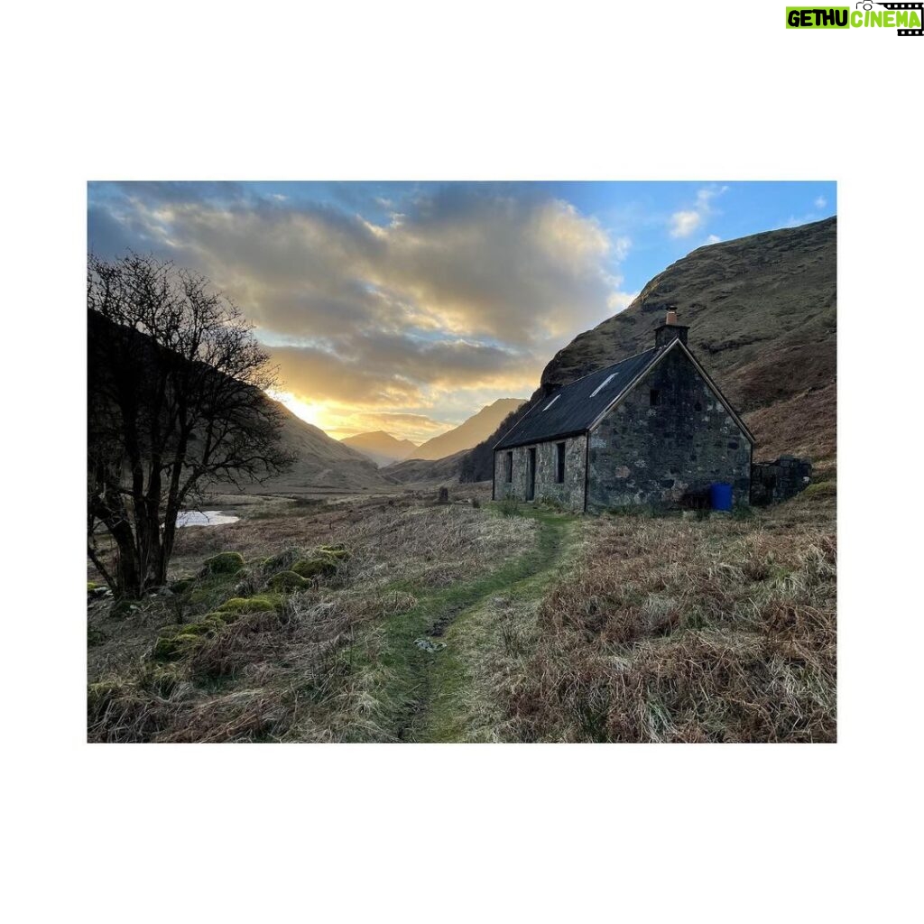 Alice Levine Instagram - We bought waterproof trousers, nearly missed the sleeper train, packed too many chocolate buttons and went and kipped on the floor in some remote bothies in the Highlands. We walked with huge bags, made fires and boiled water from the stream for a thimble of tea. It was excellent. And I only nearly cried once. A PB. *what a difference a week in weather makes 🥶