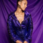 Alicia Keys Instagram – Can y’all guess my favorite color? 🤔💜✨