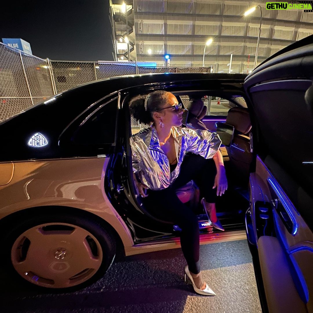 Alicia Keys Instagram - We had date night out to wish our Virgo sis a Happy Birthday ππ We had a good ass timeπ₯³π₯³π₯³π₯³π₯³ @beyonce congrats and blessings sis the energy was on 1 trillion π€π€π€