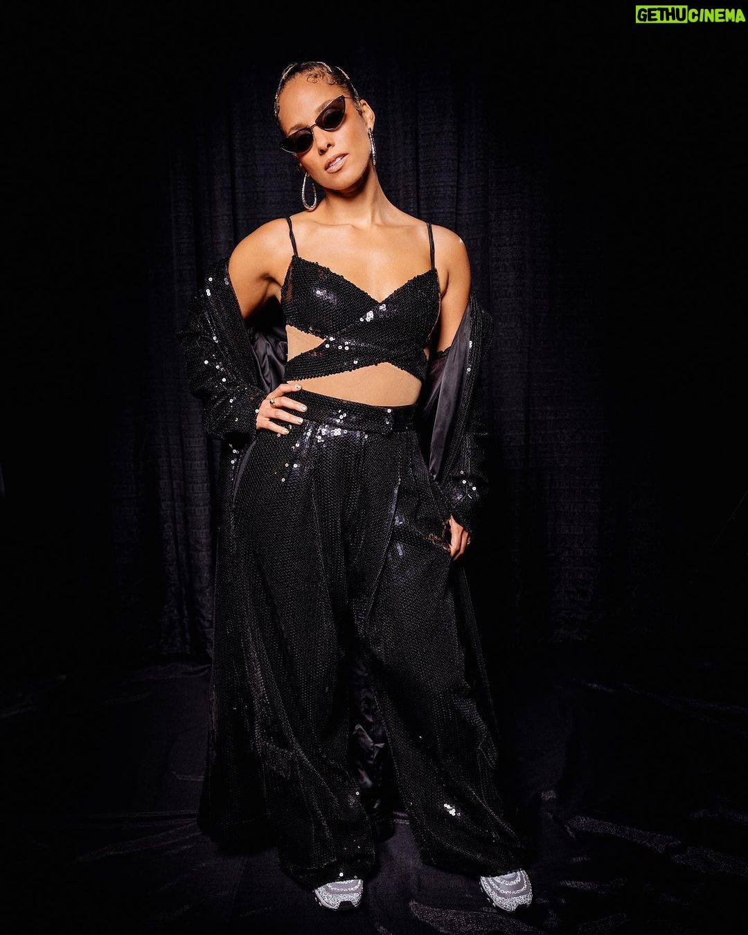 Alicia Keys Instagram - Energy is expensive. Spend wisely💰