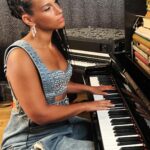 Alicia Keys Instagram - One of the things I’m most excited about with The Keys To The Summer Tour is… pulling out some B sides, some classics, AND some zones you’ve been asking for that I don’t always play! It’s gonna be SIIIIICK!!!!! Which ones should I prepare for u???? Jumping on the piano now… 🎹🎹🎹😘😘😘