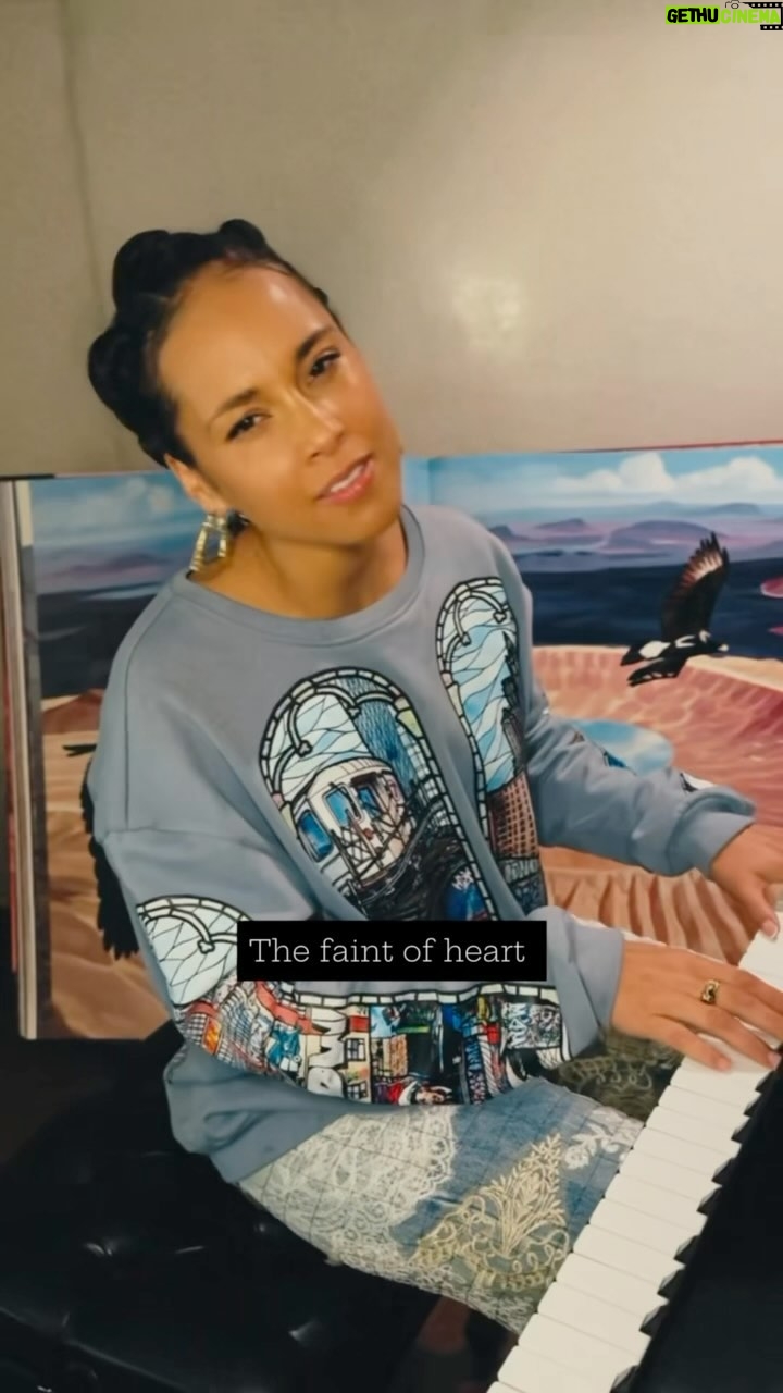 Alicia Keys Instagram - Something I’ve been working on… Lifeline💜💜💜