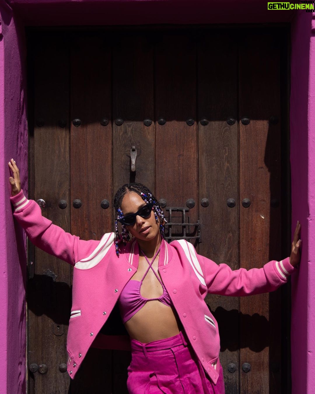 Alicia Keys Instagram - πGuess where πππ