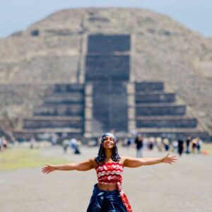 Alicia Keys Instagram - 📍Mexico, you’re already taking my breath away. Mexico City, I can’t wait to celebrate with you tonight!!! 😘🥰