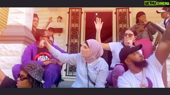 Alicia Keys Instagram - During the summer of 2020, all eyes and hearts turned to Louisville, Kentucky where the young and beautiful Breonna Taylor was killed by the local police department. So many protested, with a purpose. And we pushed policies that benefit our communities. Like ending no knock warrants. But we can’t stop. There is a very important statewide election coming up in Kentucky on November 7. YOU MUST BE REGISTERED TO VOTE BY OCTOBER 10TH. We need to make sure people have leaders who don’t just look like them, but drive legislation and implement reforms that make sure no other mother loses her child the way Tamika Palmer lost hers. So make sure you’re registered to vote by Tuesday and then on November 7th I’m encouraging everyone in Kentucky to #VoteForBreonna #UntilFreedom