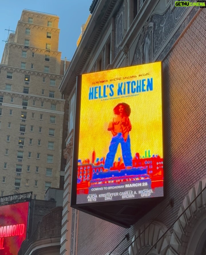 Alicia Keys Instagram - HELL’S KITCHEN!!!!!😍🎉💜✨😍Congratulations to the brilliant company and every single soul who had a hand in bringing this special story to life for its premiere at @publictheaterny Don’t miss it uptown on BROADWAY baby!! At the Shubert Theater this spring 💥💥💥 🤯🤯 Tickets at hellskitchen.com / @hellskitchenbway Best 2024 everrrr!!!!! Let’s goooooo!!!!!!