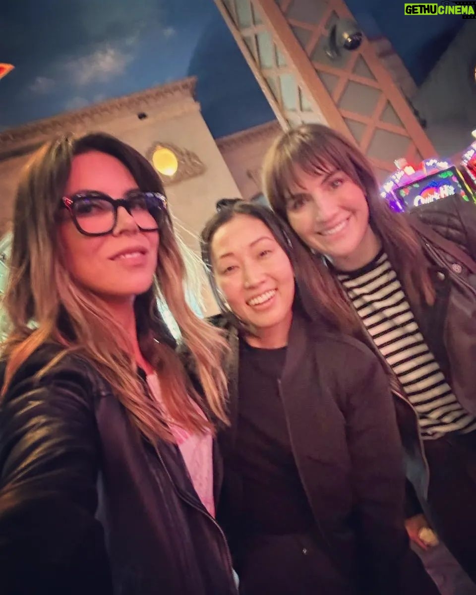 Alison Haislip Instagram - Vegas for 17 hours? Why not. π€πΈπ£οΈπ―