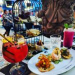 Alison Haislip Instagram - Vegas for 17 hours? Why not. 🤖🍸🛣️👯