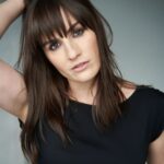 Alison Haislip Instagram - Oh hey there. 📸 @matt_kallish 💄 @makeup_by_kristine_ 💁‍♀️ @b_with_a_bee #oh #hey #there #headshot