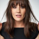 Alison Haislip Instagram - Mondays, amirite? 📷 @matt_kallish 💄 @makeup_by_kristine_ 💁‍♀️ @b_with_a_bee
