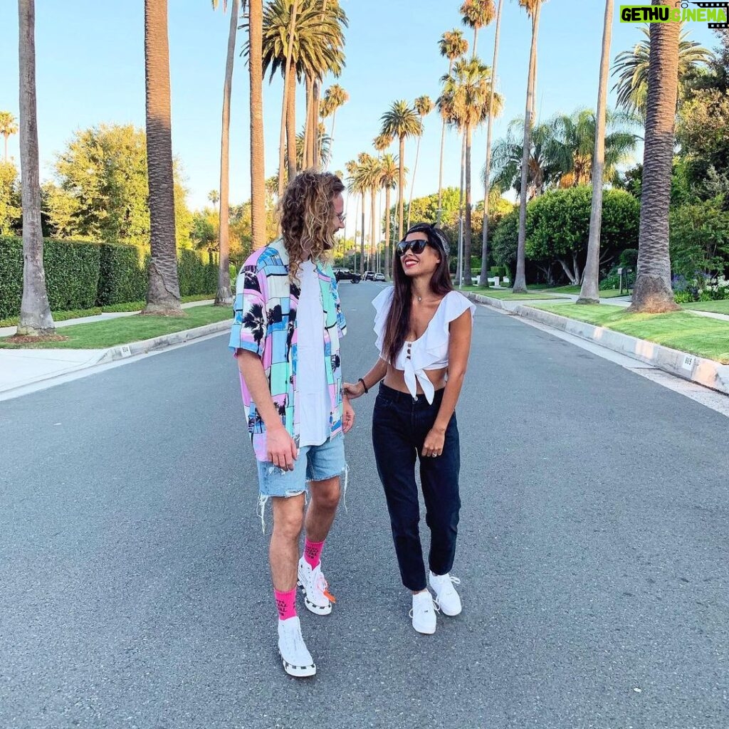Alizée Williot Instagram - De retour :))) ⚡️ Beverly Hills, California