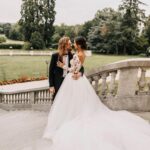 Alizée Williot Instagram - Il y a un mois jour pour jour, nous vivions le plus beau jour de notre vie, entourés de toutes les personnes que l’on aime ❤️ #22juin2019 📸 @ghania_iratni Château Bouffémont