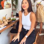 Alizée Williot Instagram - Vous connaissez ma passion pour les brunchs 😜 et bien pour dénicher les meilleures adresses food, Paris c’est vraiment le paradis !!! Encore plus en été car il n’y a plus personnes tout le monde est parti en vacances et ça c’est vraiment le pied 🙌🏼 Souvent vous me demandez des conseils sur les restaurants à faire ou bien le top 5 de mes adresses food préférées, je vous le ferai tout prochainement promis, mais en attendant toutes les petites adresses cool que j’ai pu tester sont en story à la une dans « restau 1 » et « restau 2 » puis pour un peu plus de gourmandises direction la story « food » 😉 Paperboy