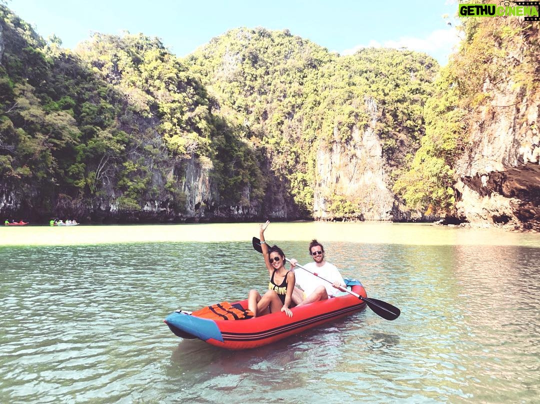 Alizée Williot Instagram - Comme un air de déjà vu 😄❤️ #pekinexpresspartII Phang Nga Bay : อ่าวพังงา
