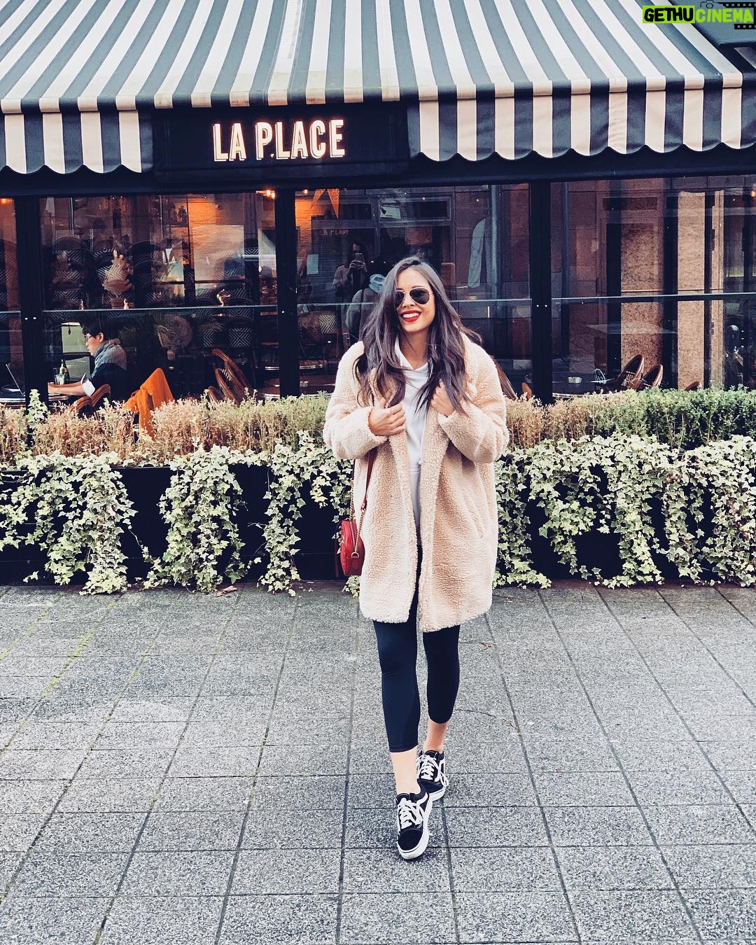 Alizée Williot Instagram - Boulogne 16:30 🍃 Boulogne-Billancourt, France