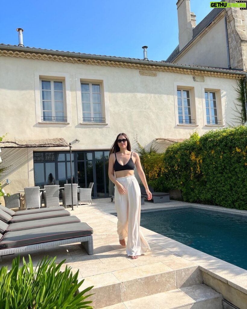 Alizée Williot Instagram - ✨CONCOURS POUR UN WEEK-END AU CHÂTEAU LES CARRASSES ✨ Félicitations @helou_perso 💛 Château Les Carrasses
