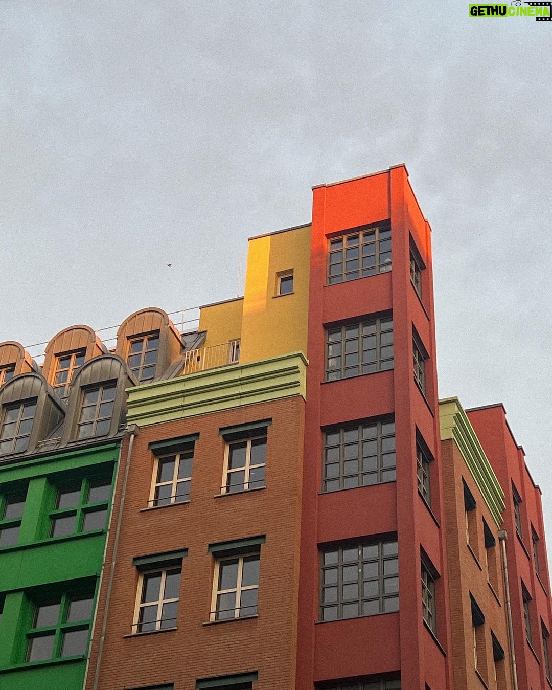 Alizeh Agnihotri Instagram - no we didn’t go to Berghain