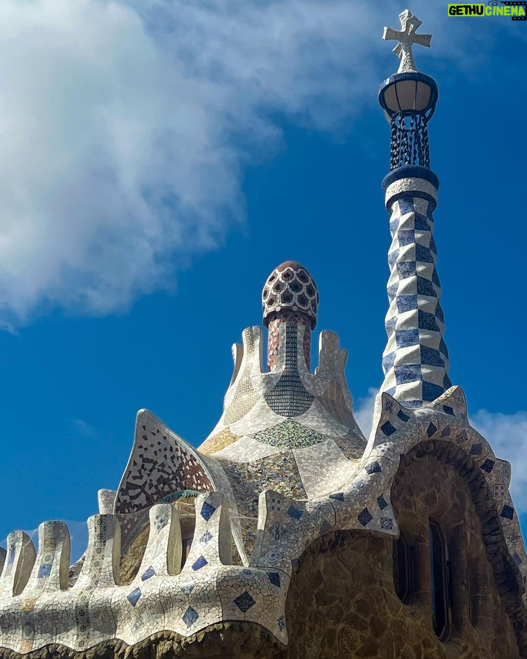 Alizeh Agnihotri Instagram - oh my Gaudí