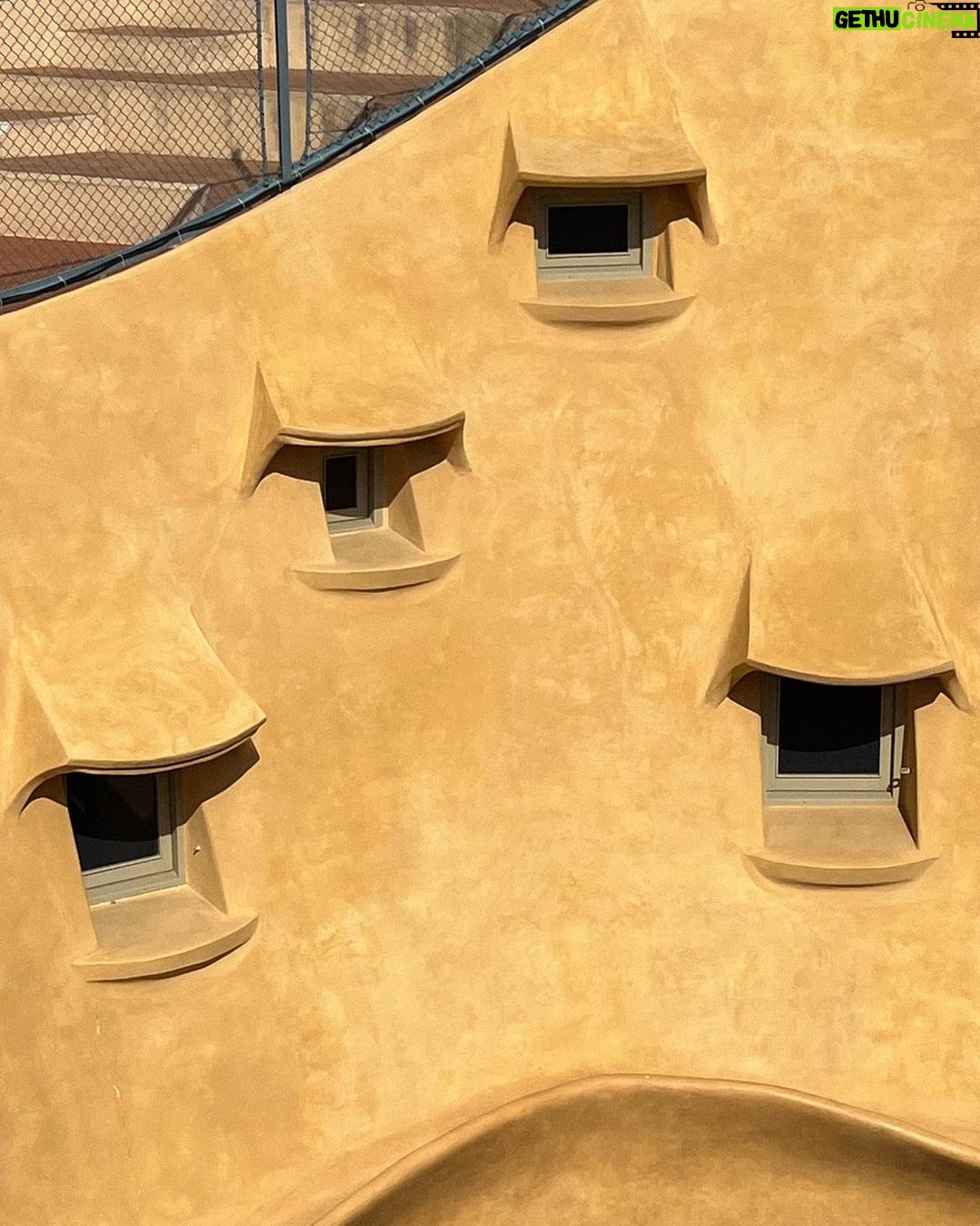 Alizeh Agnihotri Instagram - oh my Gaudí
