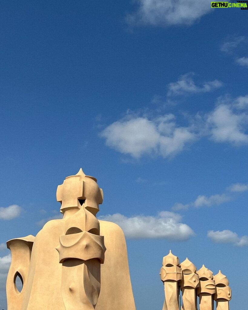 Alizeh Agnihotri Instagram - oh my Gaudí