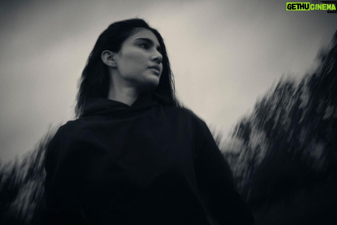 Alizeh Agnihotri Instagram - thunder only happens when it’s rainin’